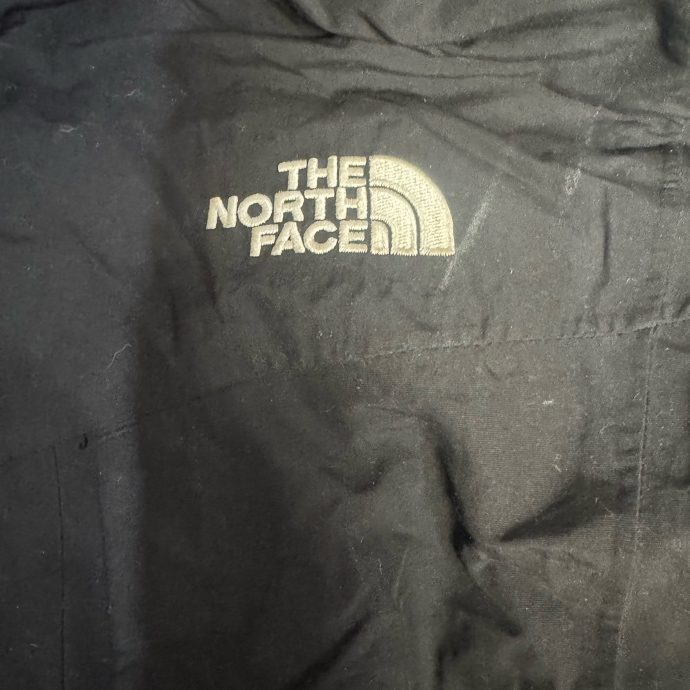 The North Face Black Mesh-Lined Jacket - Picture 9 of 12